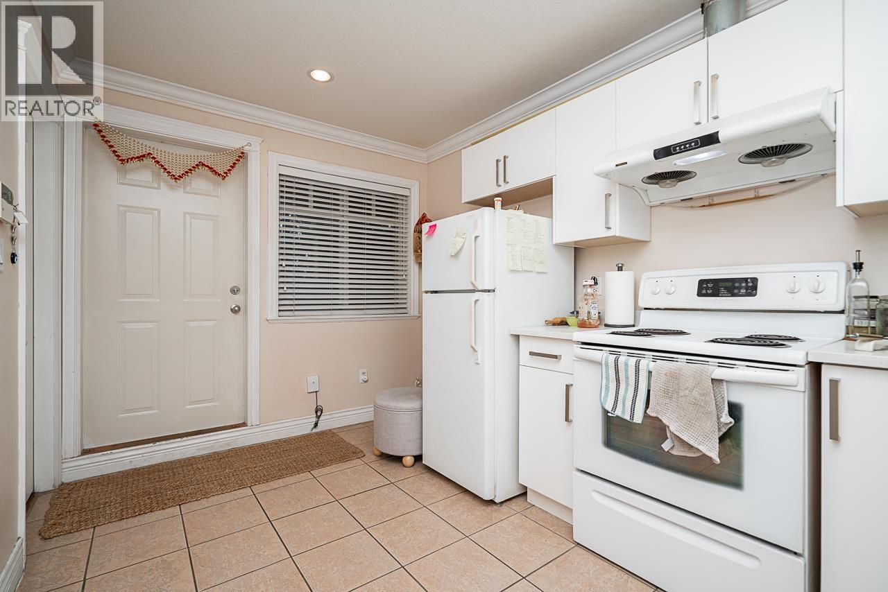 528 Sixteen Street, New Westminster, British Columbia  V3M 4R3 - Photo 32 - R3133671