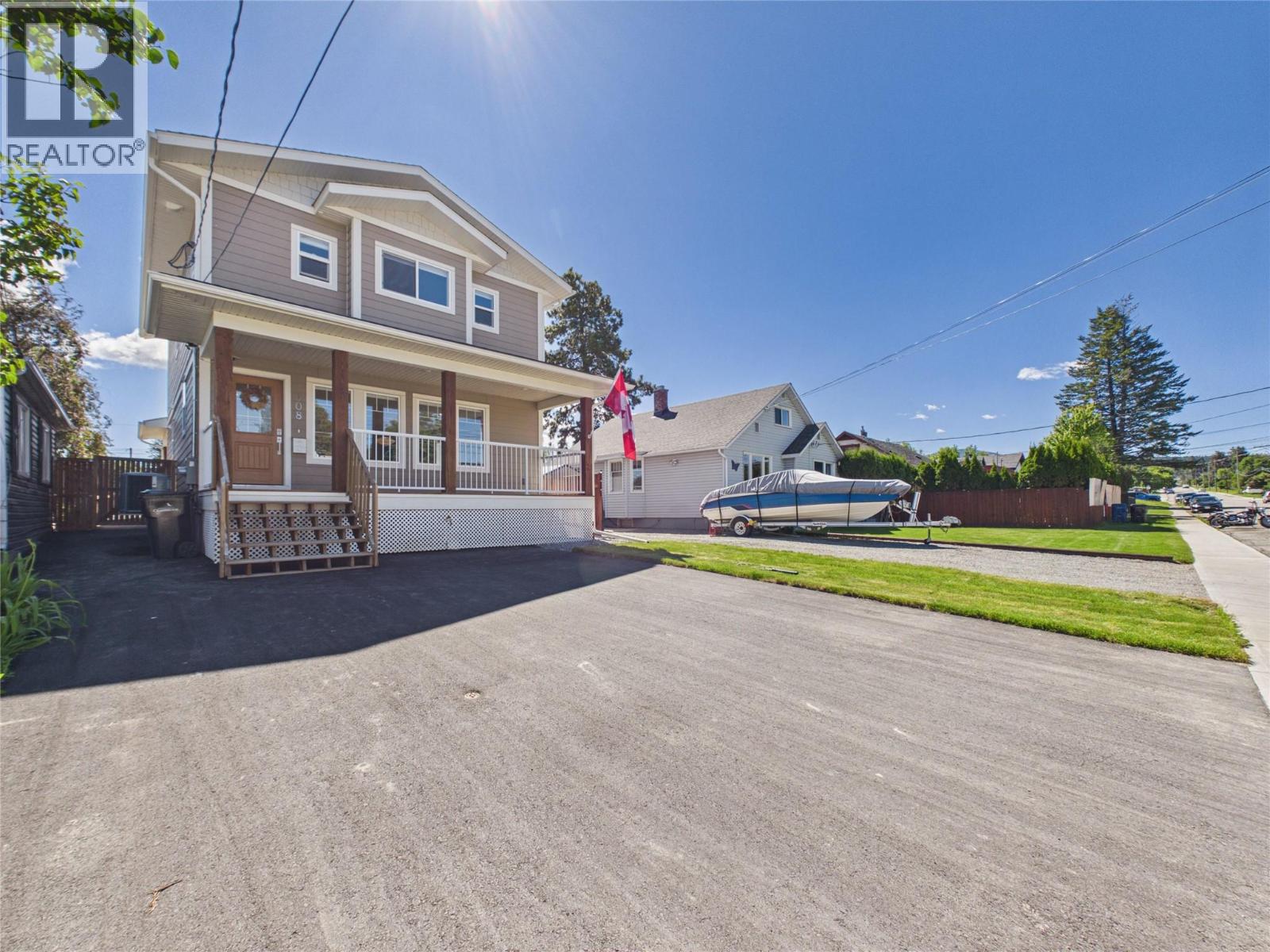 308 5th Avenue S, Cranbrook, British Columbia V1C 2G6 - Photo 2 - 10390943
