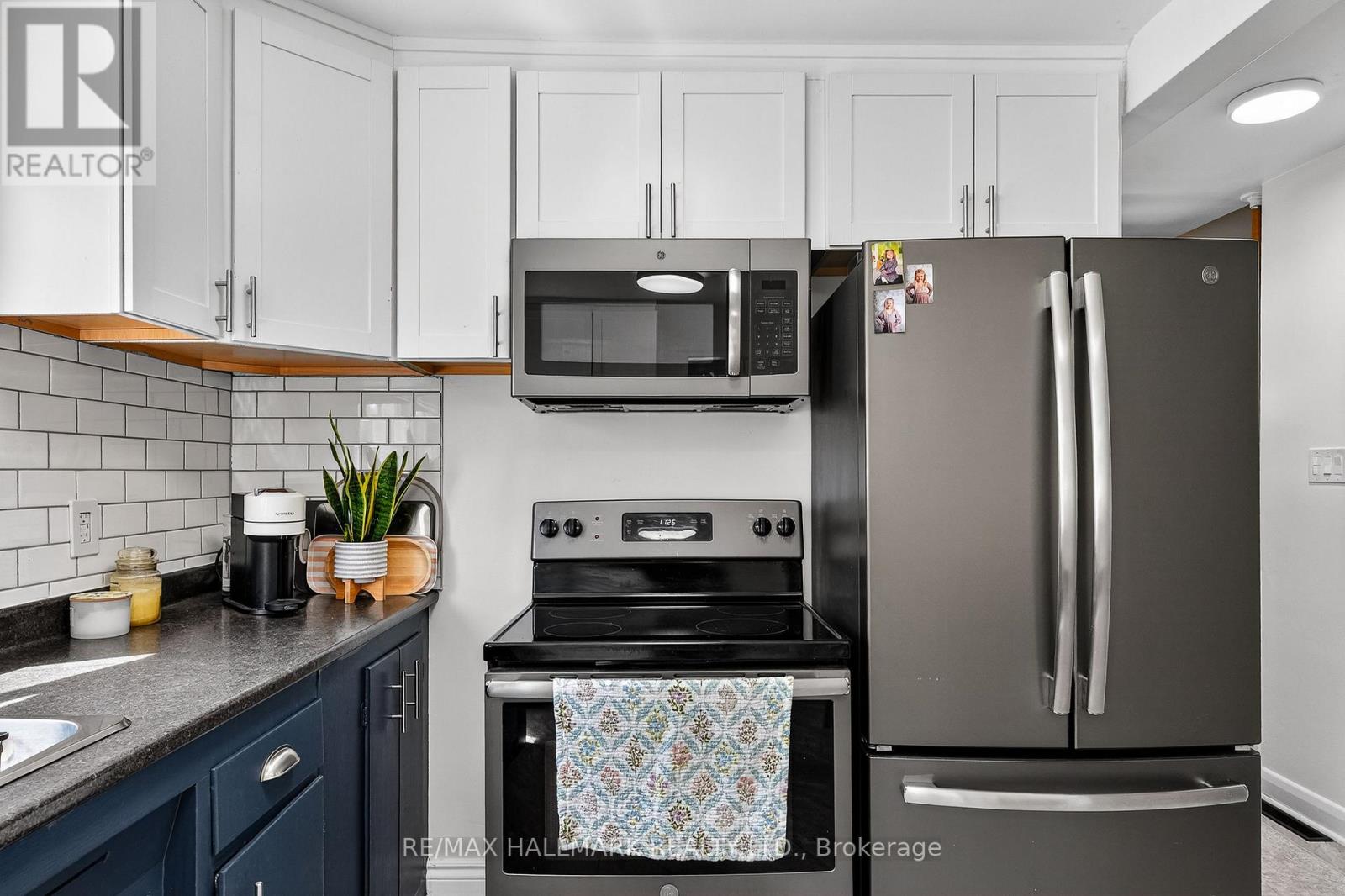 32 Rockwood Drive, Toronto, Ontario  M1M 3N1 - Photo 13 - E13413708