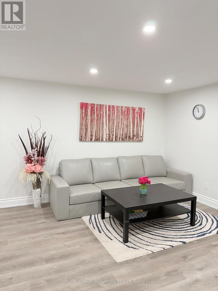 3477 Riverspray Crescent, Mississauga, Ontario  L4Y 3M6 - Photo 14 - W13415356