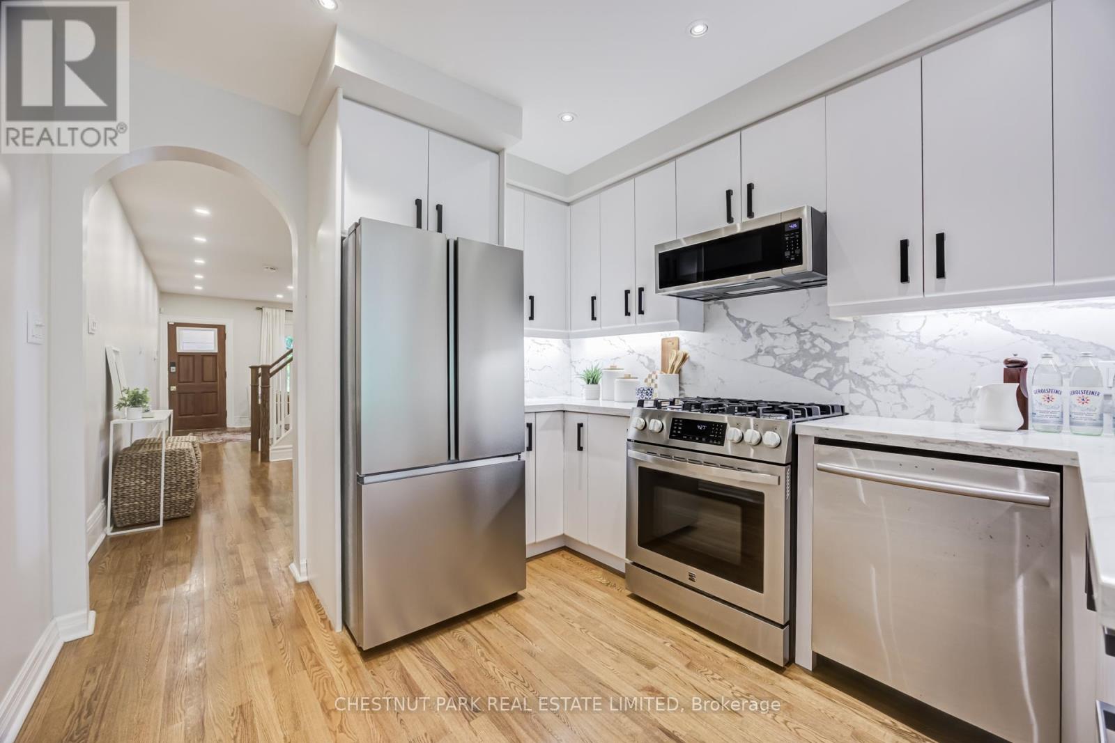 47 Geneva Avenue, Toronto, Ontario  M5A 2J9 - Photo 10 - C13428578