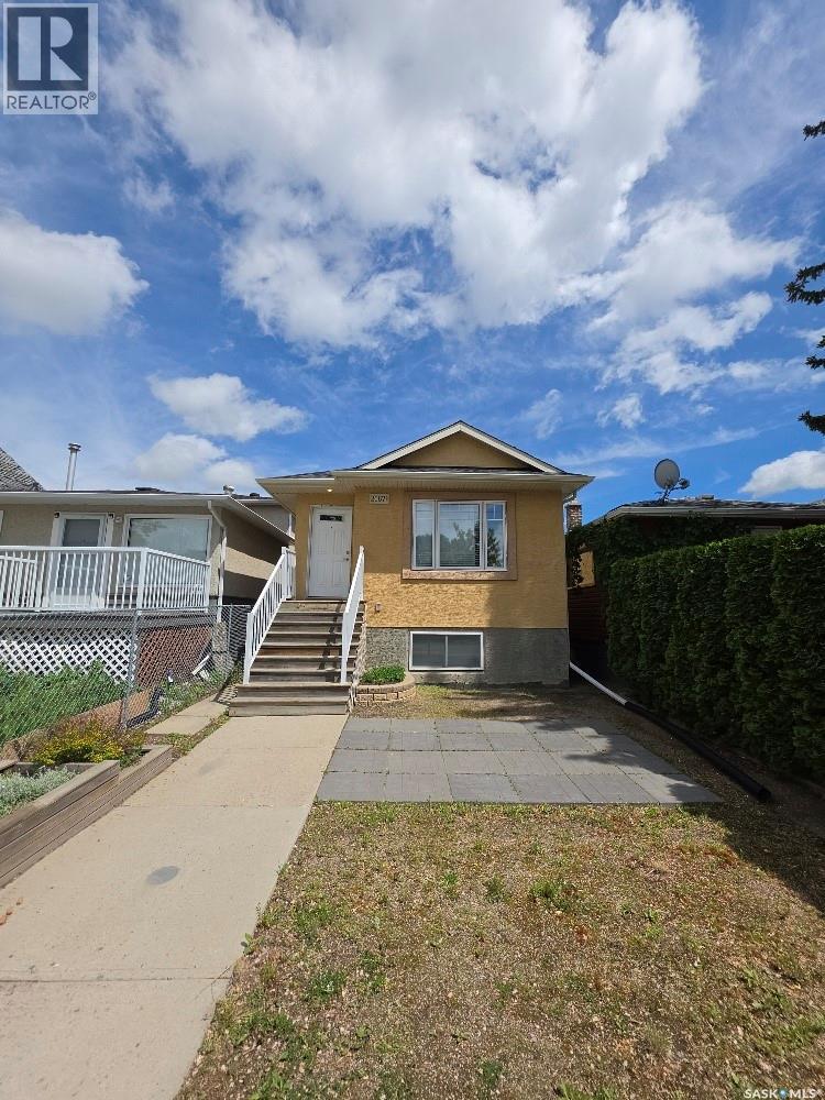 2067 Broder Street, Regina, Saskatchewan  S4N 3S3 - Photo 1 - SK031757