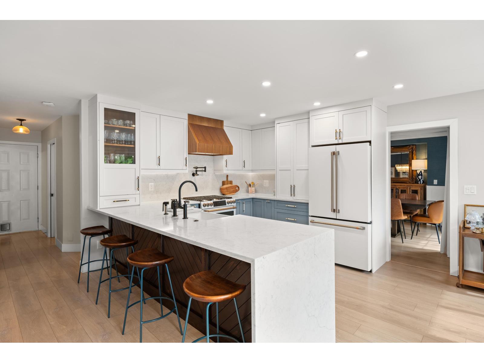 877 166 Street, Surrey, British Columbia  V4A 9C4 - Photo 11 - R3133953