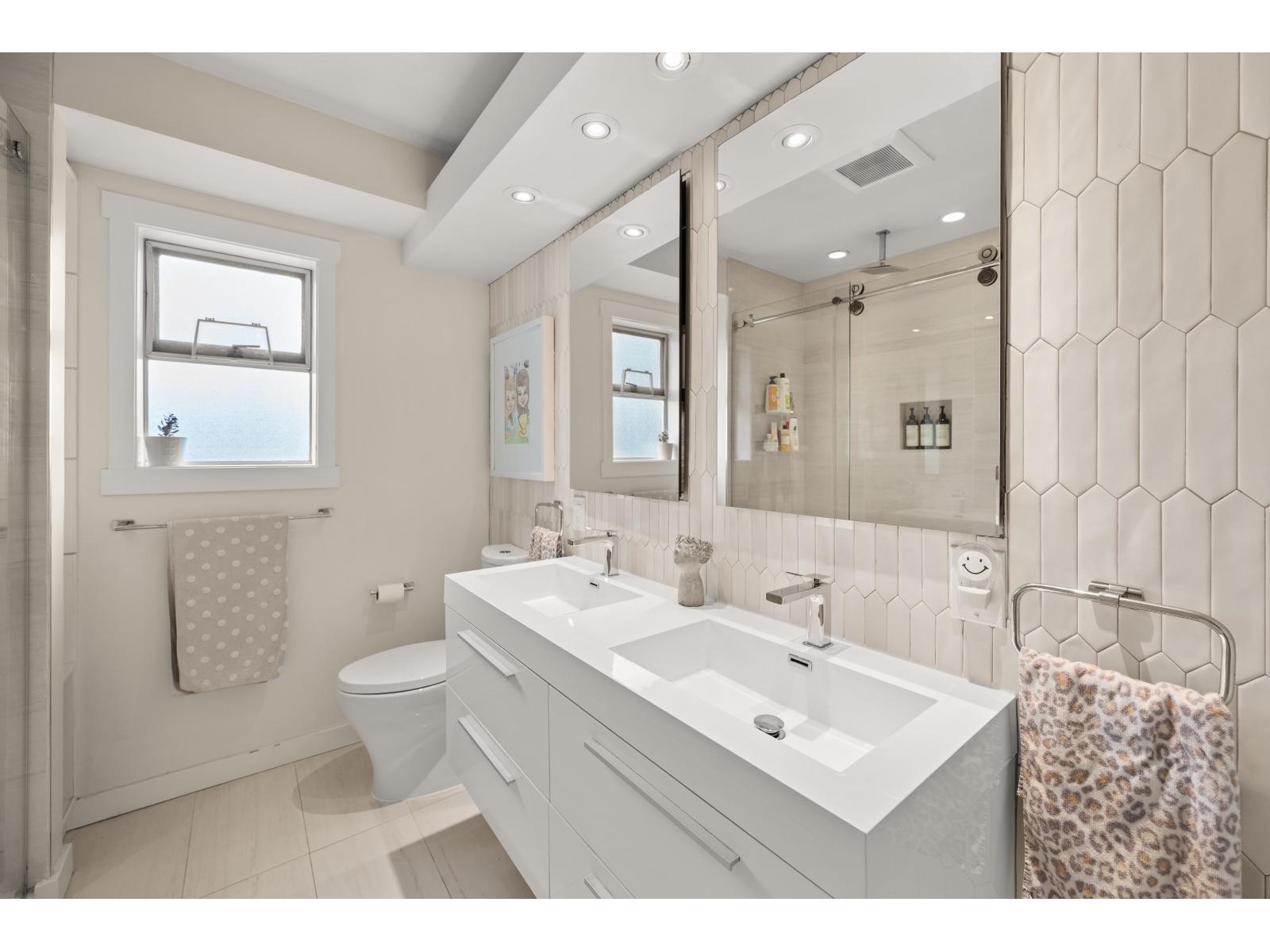 877 166 Street, Surrey, British Columbia  V4A 9C4 - Photo 24 - R3133953