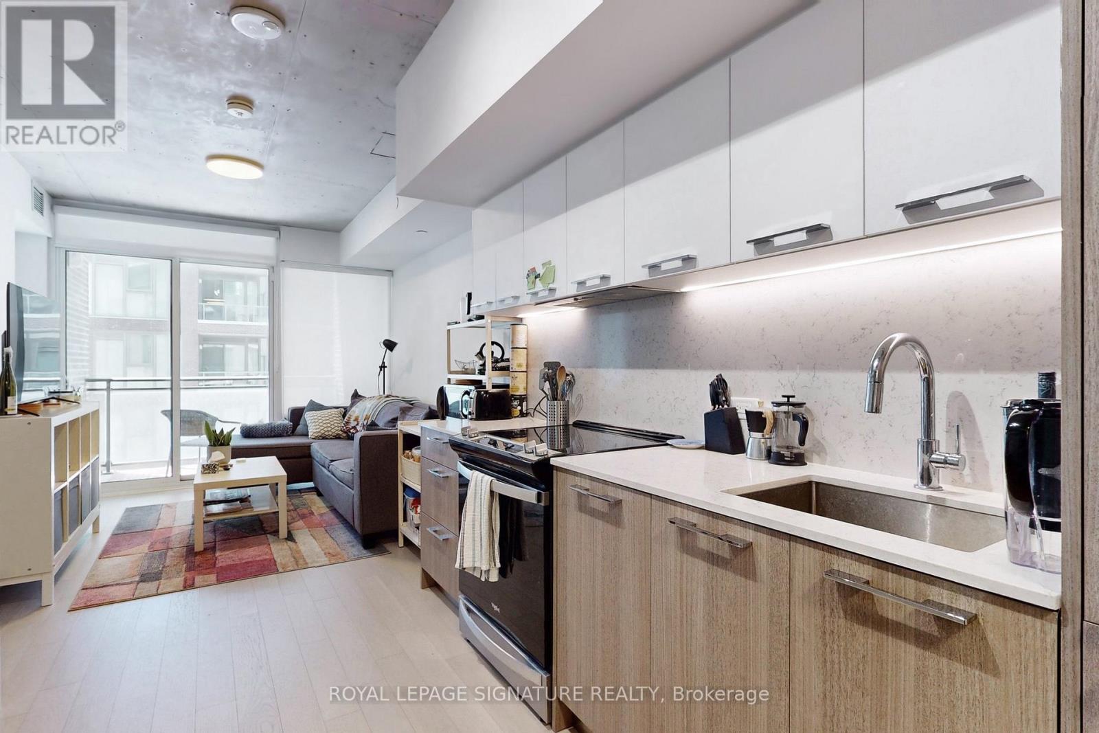 303 - 45 Baseball Place, Toronto, Ontario  M4M 0H1 - Photo 5 - E13428478
