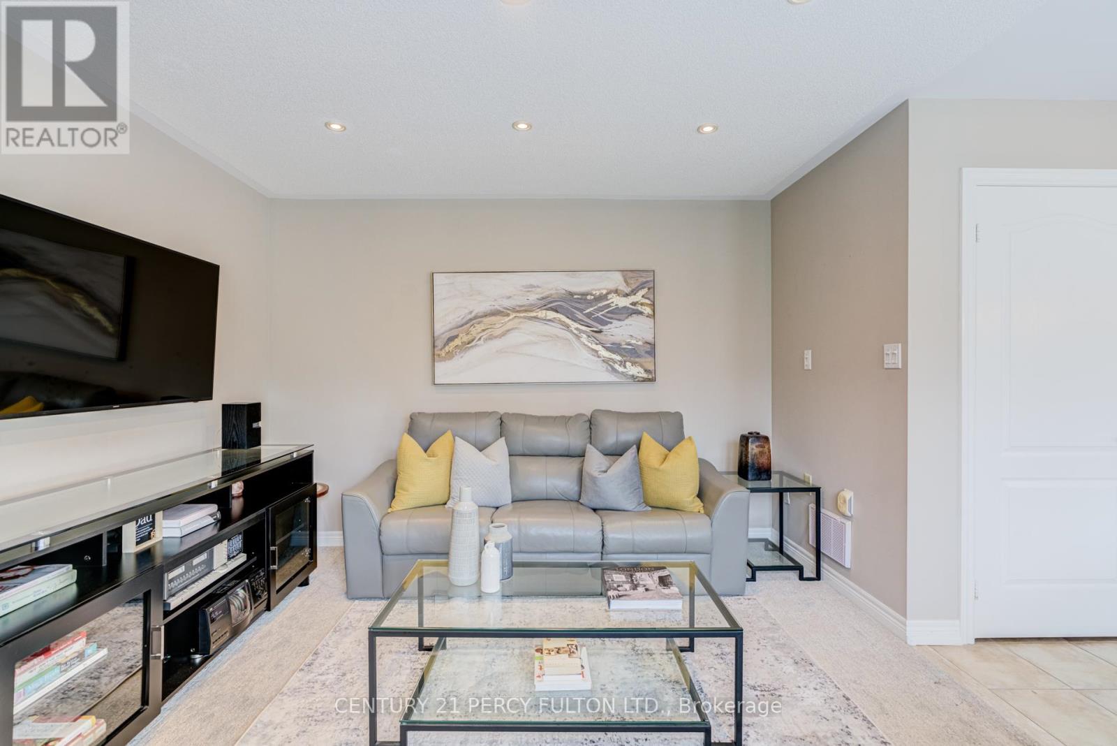 4 Taverner Crescent, Ajax, Ontario  L1T 4P7 - Photo 10 - E13428552