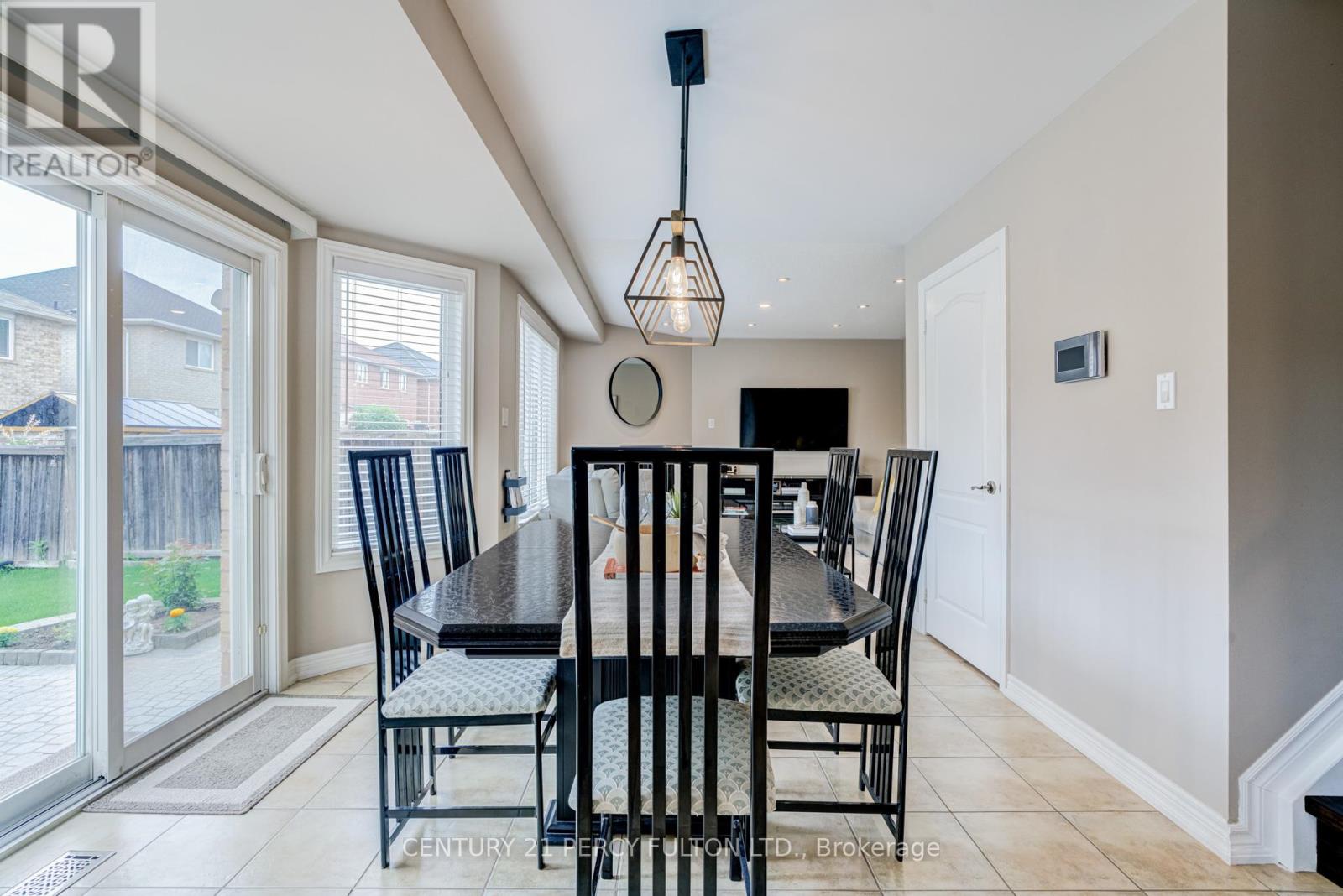 4 Taverner Crescent, Ajax, Ontario  L1T 4P7 - Photo 13 - E13428552