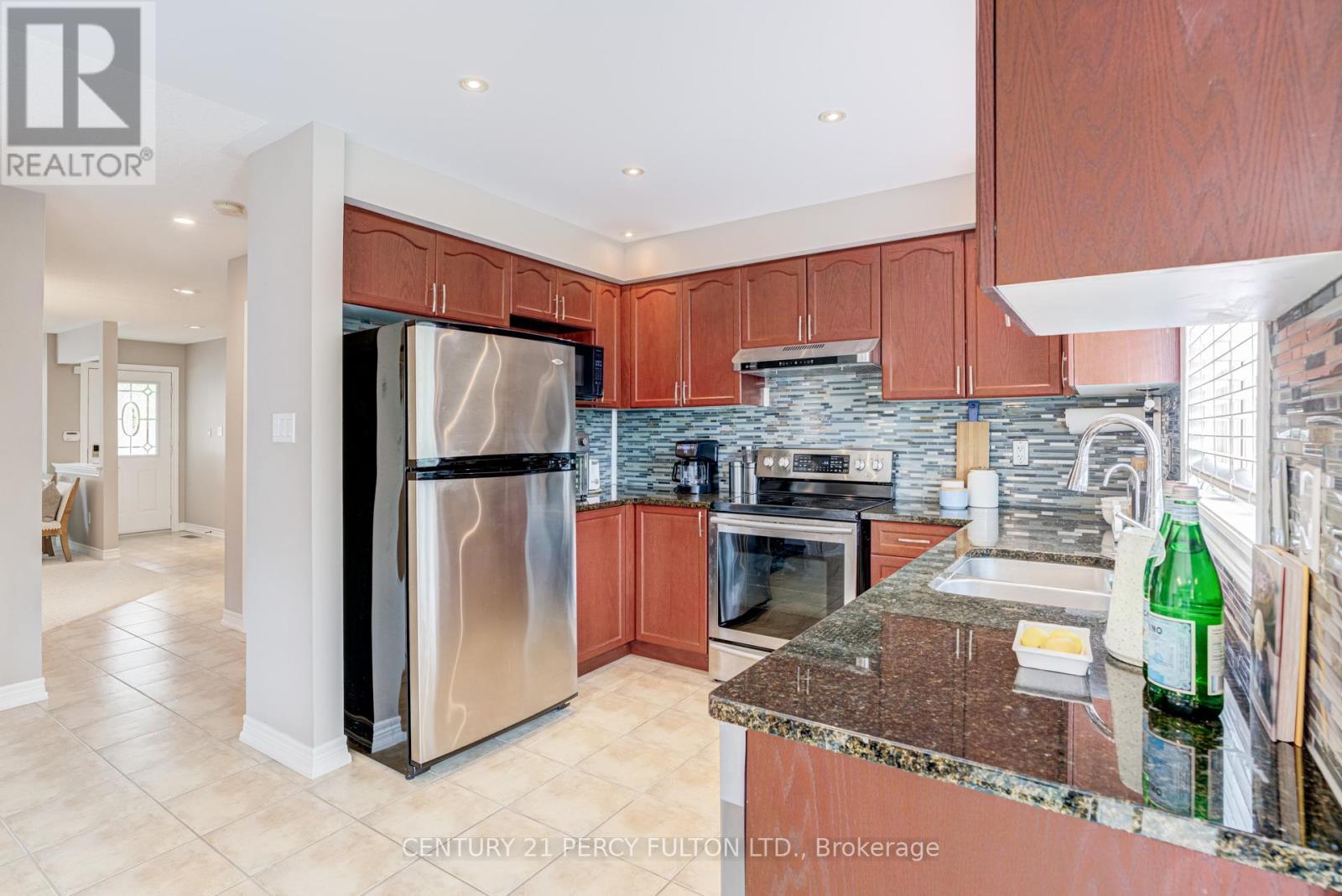 4 Taverner Crescent, Ajax, Ontario  L1T 4P7 - Photo 15 - E13428552