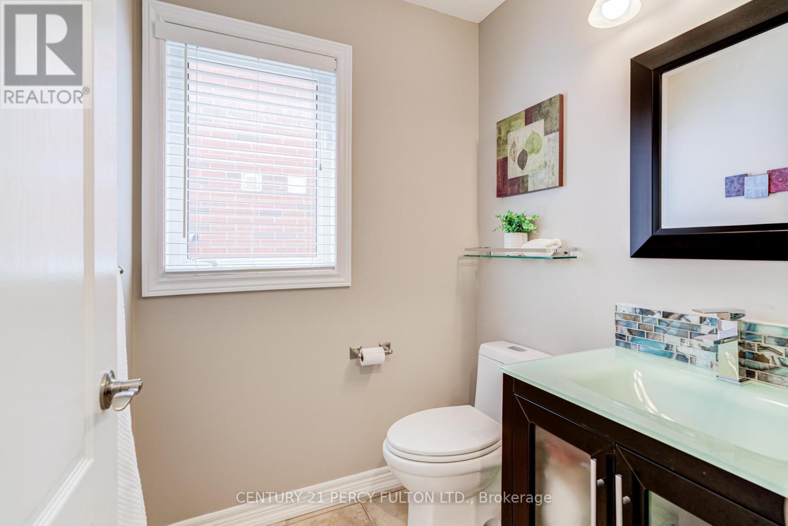 4 Taverner Crescent, Ajax, Ontario  L1T 4P7 - Photo 18 - E13428552
