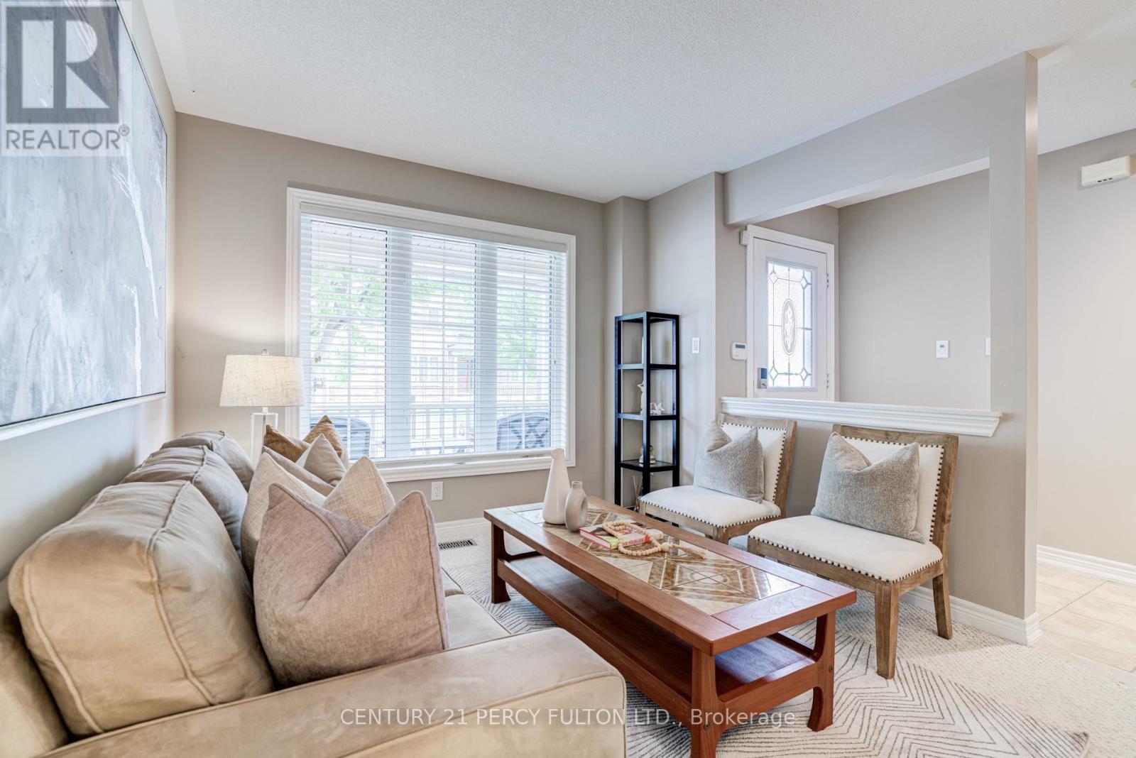 4 Taverner Crescent, Ajax, Ontario  L1T 4P7 - Photo 4 - E13428552