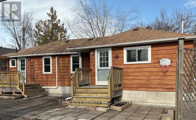 848 Crescent Beach Road Nw, Georgina, Ontario  L4P 3N9 - Photo 17 - N13428528