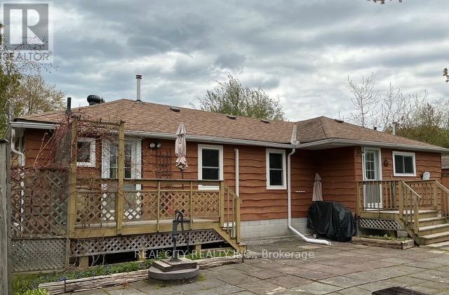 848 Crescent Beach Road Nw, Georgina, Ontario  L4P 3N9 - Photo 19 - N13428528