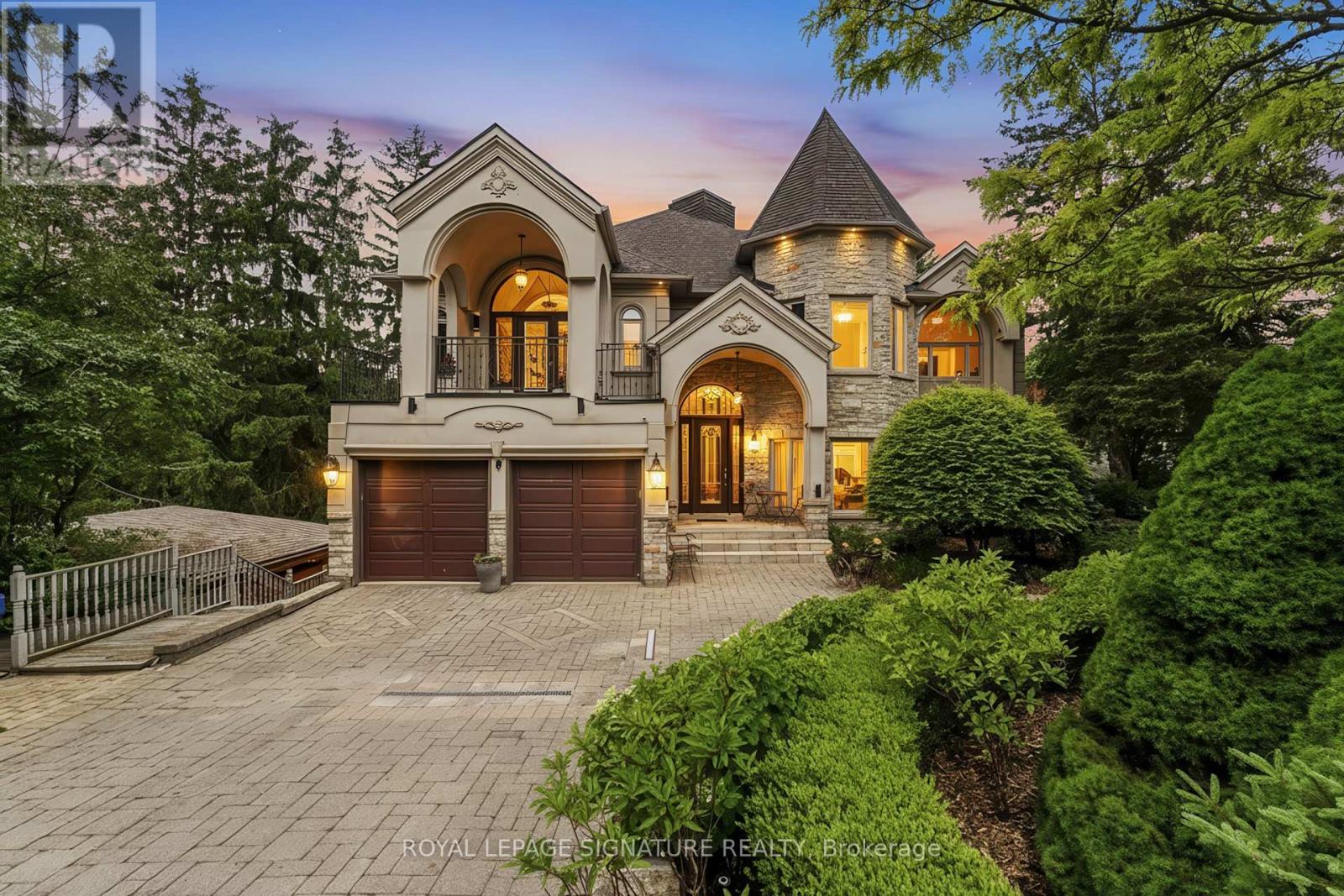 217 Garden Avenue, Richmond Hill, Ontario  L4C 6L8 - Photo 2 - N13428594