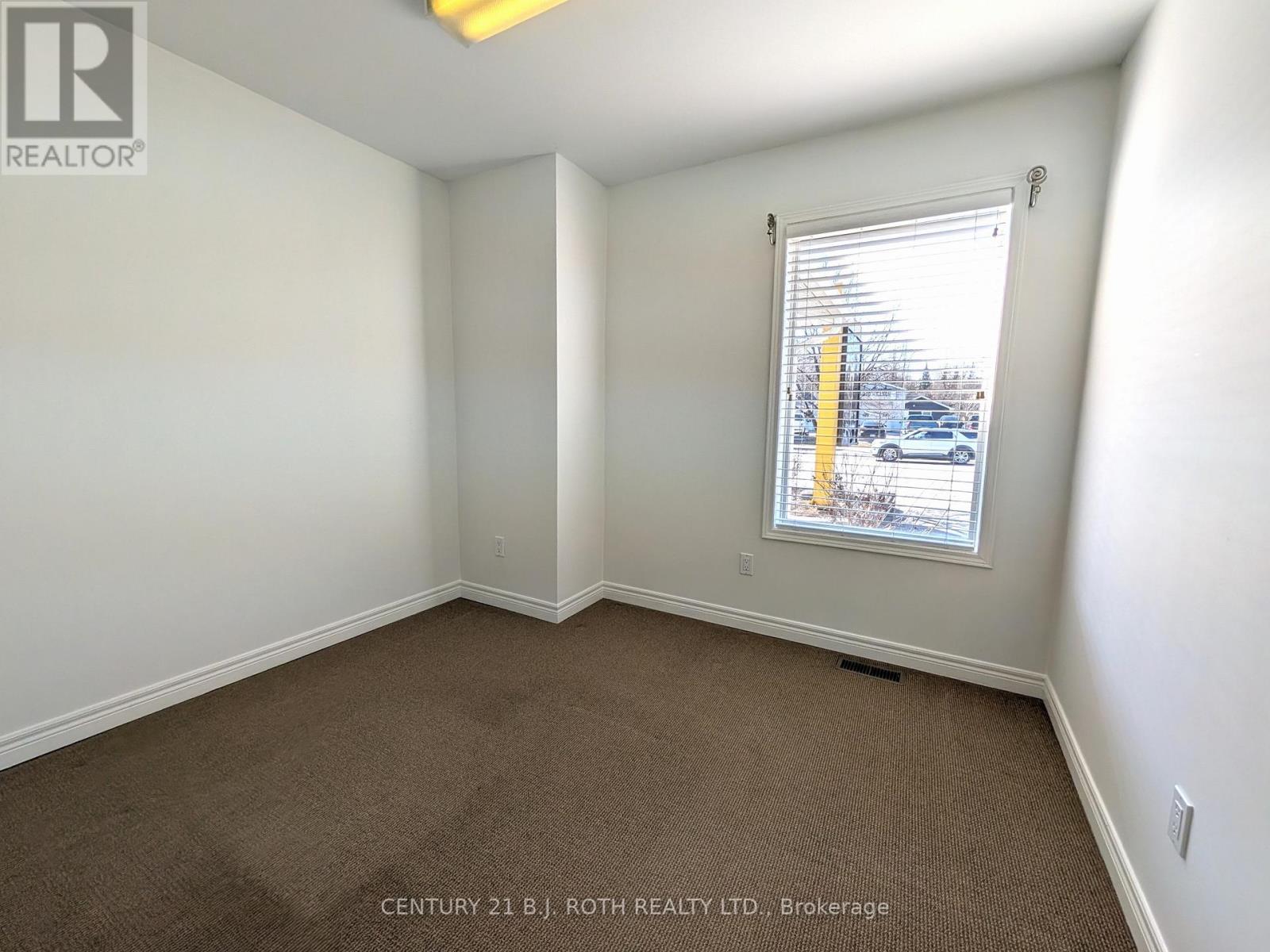 888 Innisfil Beach Road, Innisfil, Ontario  L9S 2C2 - Photo 19 - N13428610