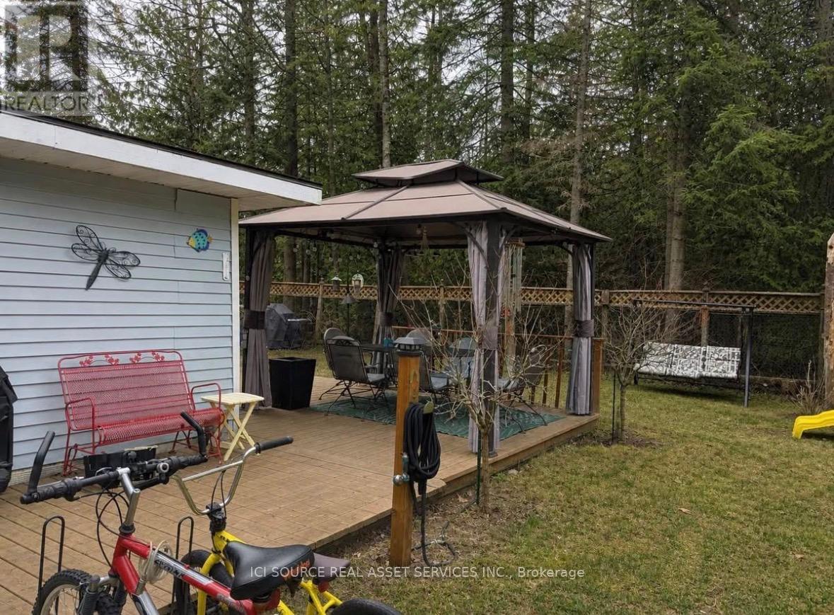 126 Pinecrest Avenue, Wasaga Beach, Ontario  L9Z 1X3 - Photo 8 - S13428602