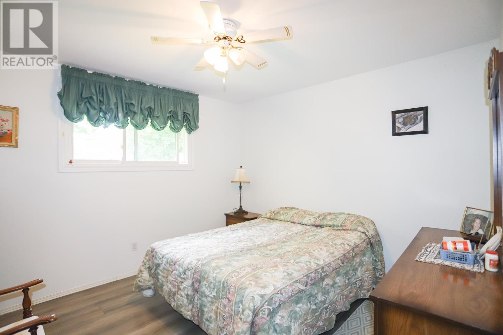 53 Chambers Ave, Sault Ste. Marie, Ontario  P6A 4T9 - Photo 18 - SM261375