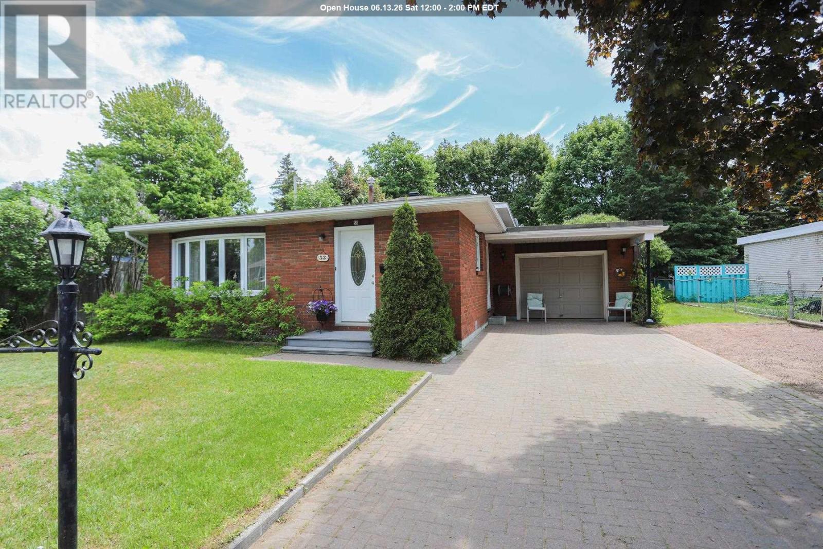 53 Chambers AVE, Sault Ste. Marie, Ontario