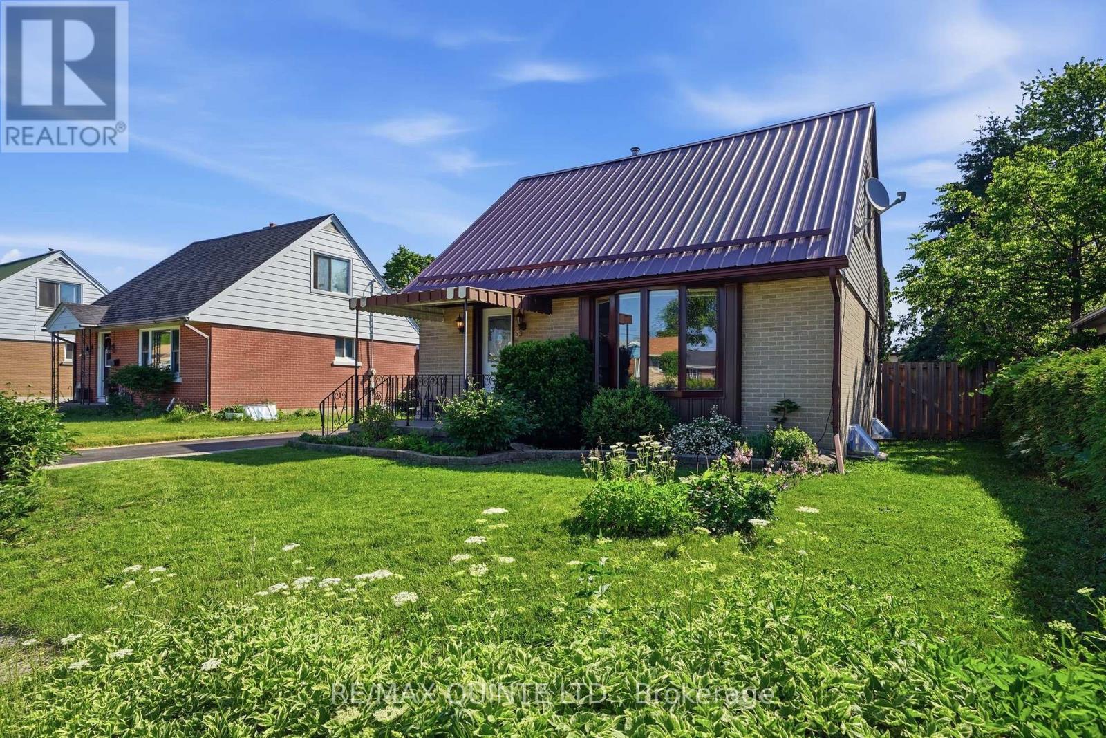 59 Fourth Avenue, Quinte West, Ontario  K8V 5N5 - Photo 2 - X13039596