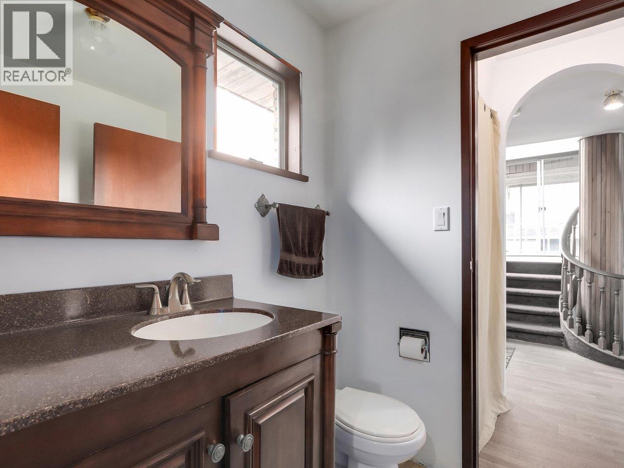2337 St George Street, Port Moody, British Columbia  V3H 2G3 - Photo 21 - R3134547