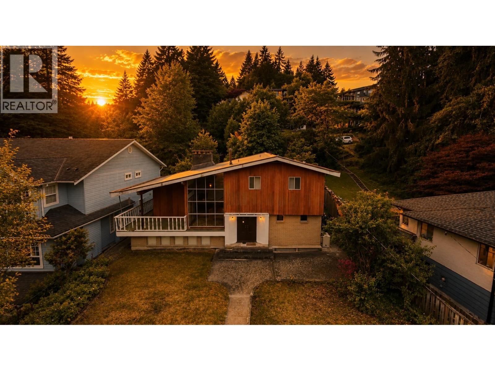 2337 St George Street, Port Moody, British Columbia  V3H 2G3 - Photo 36 - R3134547