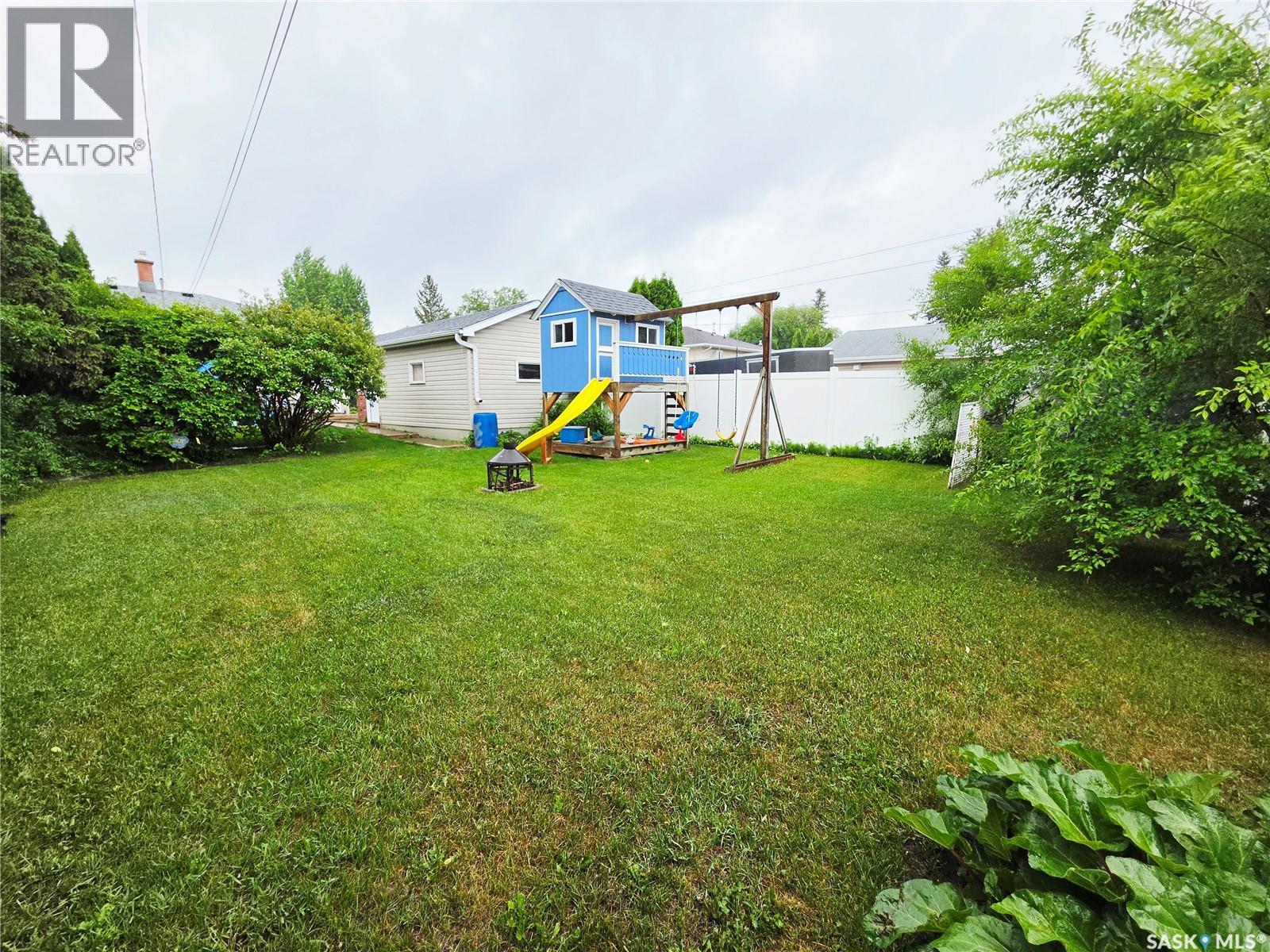 2112 York Avenue, Saskatoon, Saskatchewan  S7J 1H8 - Photo 27 - SK038912