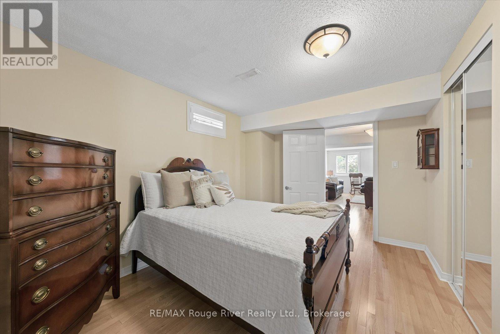 131 Guildwood Drive, Clarington, Ontario  L1C 5C7 - Photo 24 - E13425074