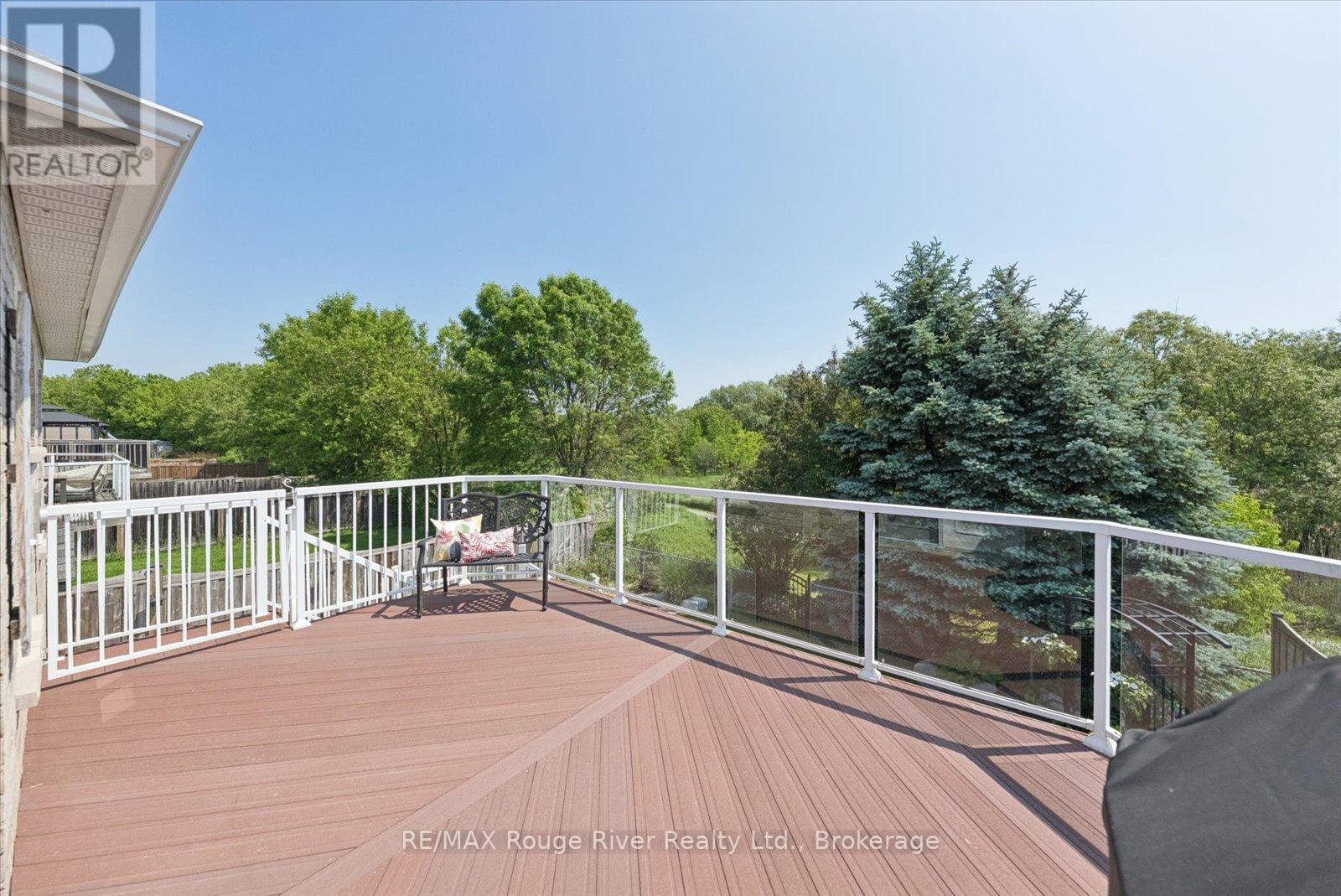 131 Guildwood Drive, Clarington, Ontario  L1C 5C7 - Photo 23 - E13425074