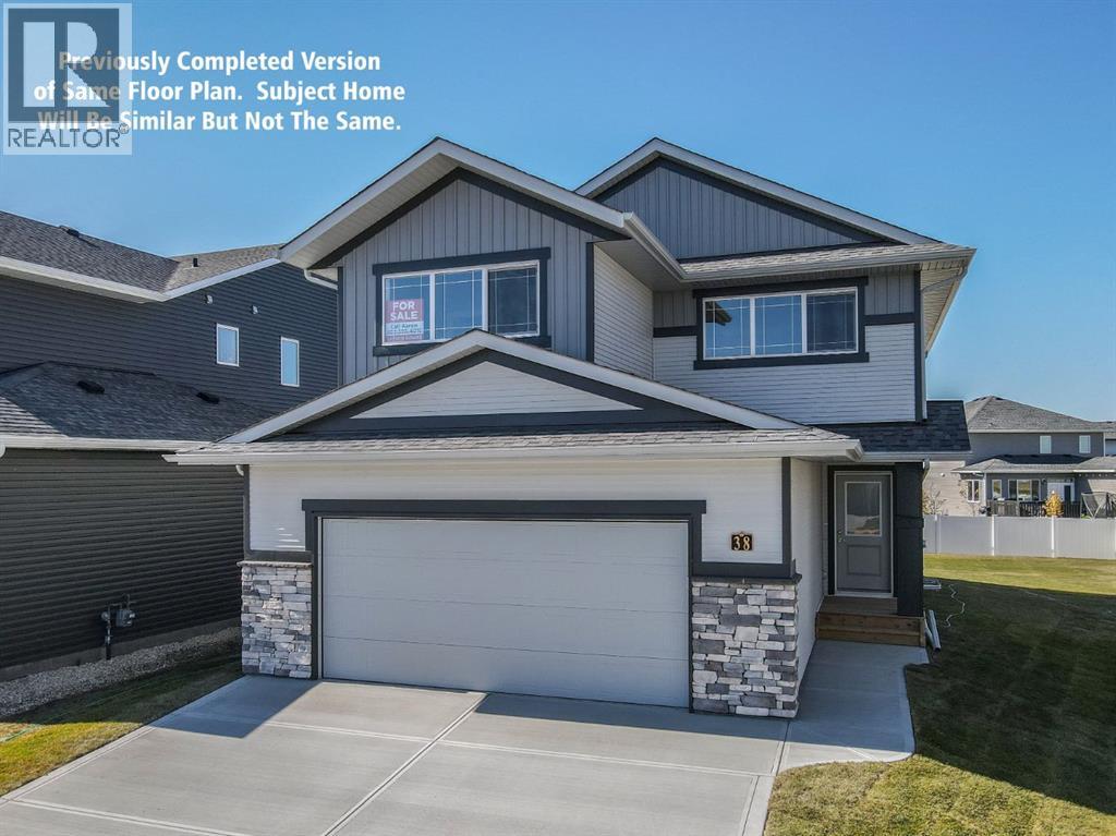 224 Augustus Way, Penhold, Alberta  T0M 1R0 - Photo 1 - A2311733