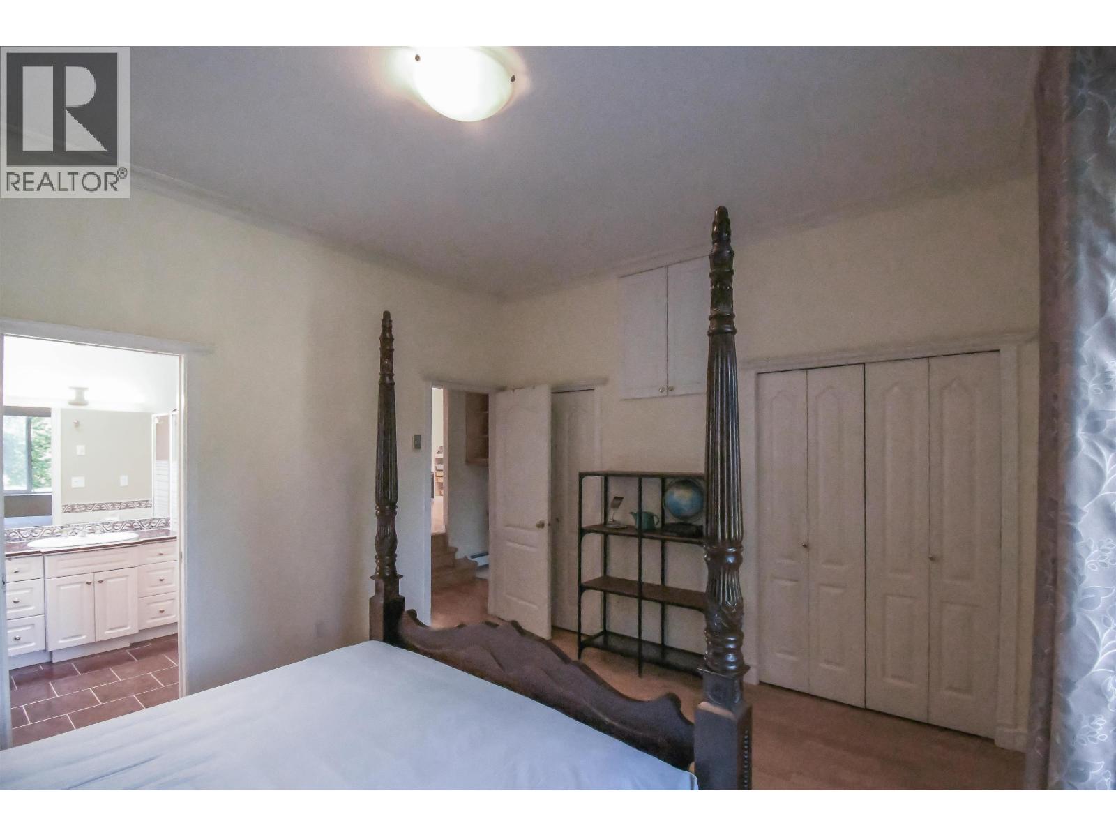 7546 12th Avenue, Burnaby, British Columbia  V3N 2K1 - Photo 12 - R3103900