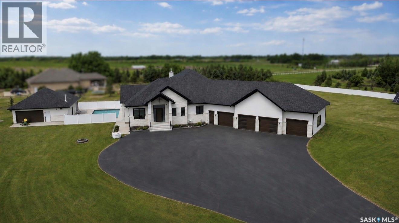 50 Mandalay Bay, Corman Park Rm No. 344, Saskatchewan  S7T 1E3 - Photo 1 - SK038958