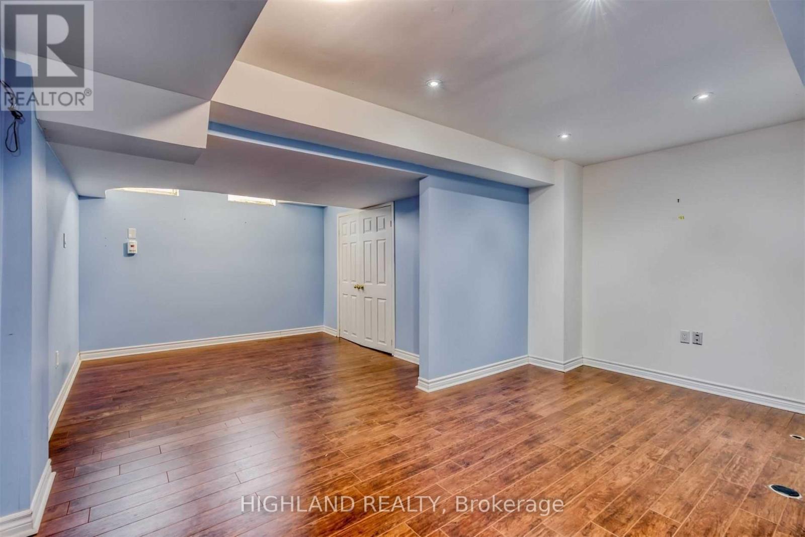 763 Millworks Crescent, Mississauga, Ontario  L5V 0B9 - Photo 14 - W13428628