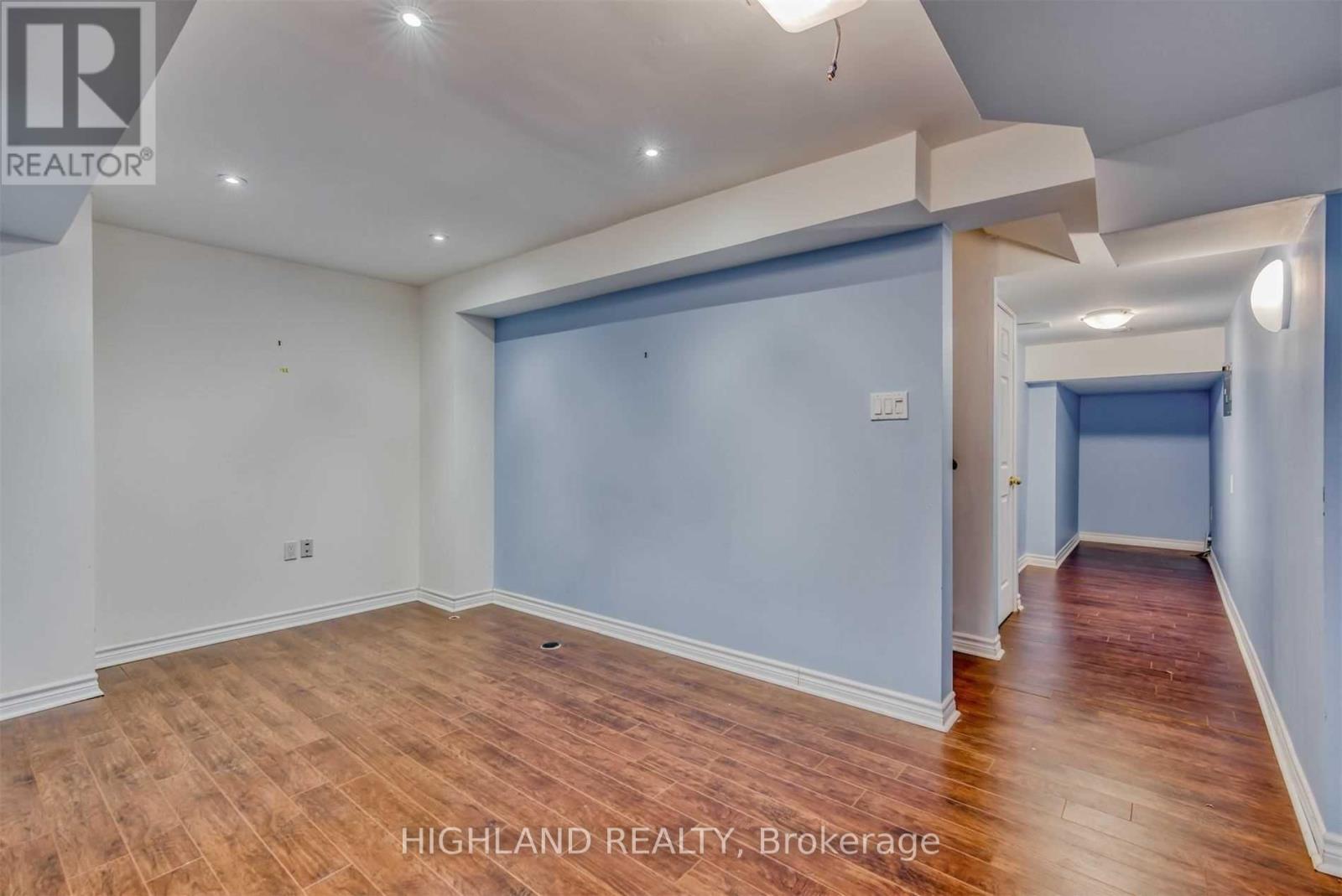 763 Millworks Crescent, Mississauga, Ontario  L5V 0B9 - Photo 15 - W13428628