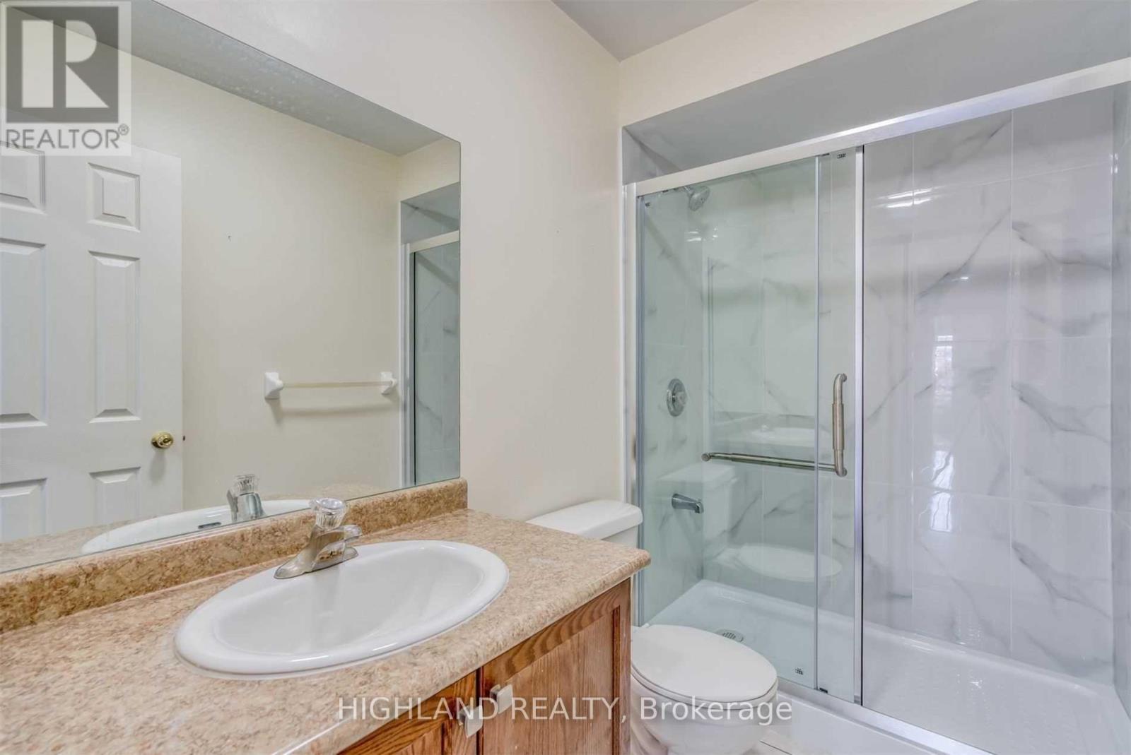 763 Millworks Crescent, Mississauga, Ontario  L5V 0B9 - Photo 8 - W13428628