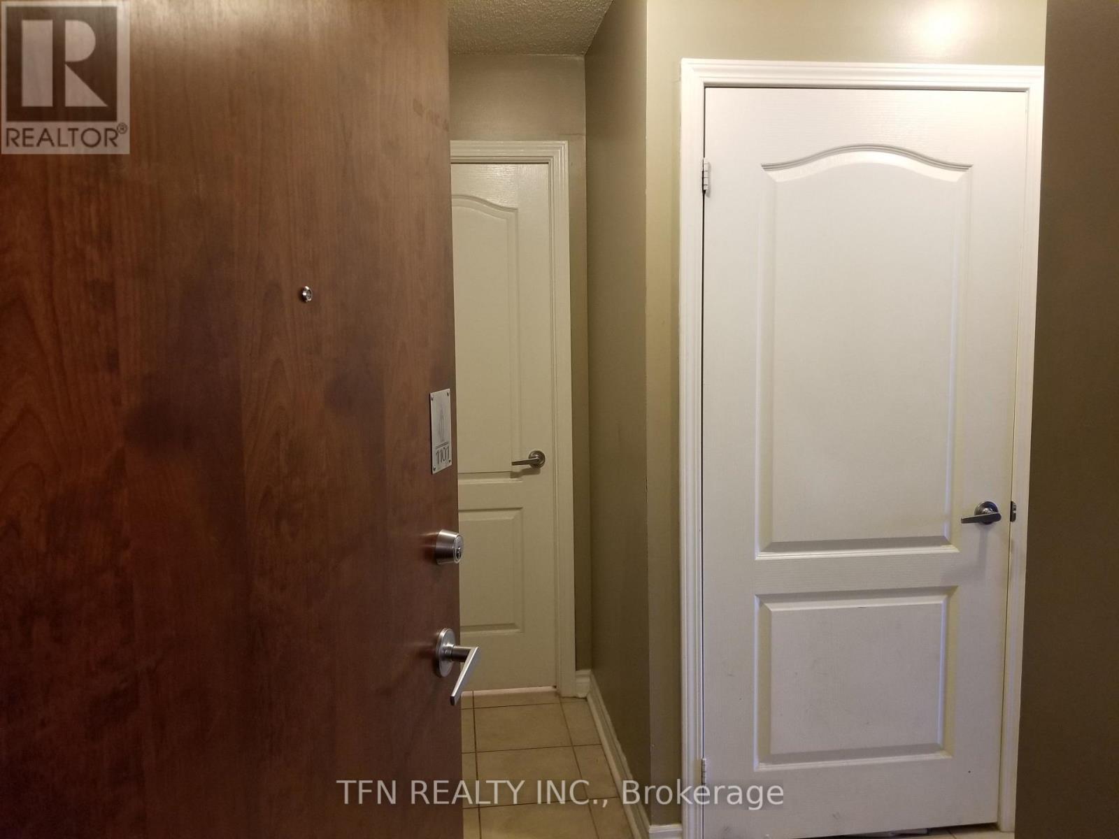 1101 - 4080 Living Arts Drive, Mississauga, Ontario  L5B 4N3 - Photo 4 - W13428638