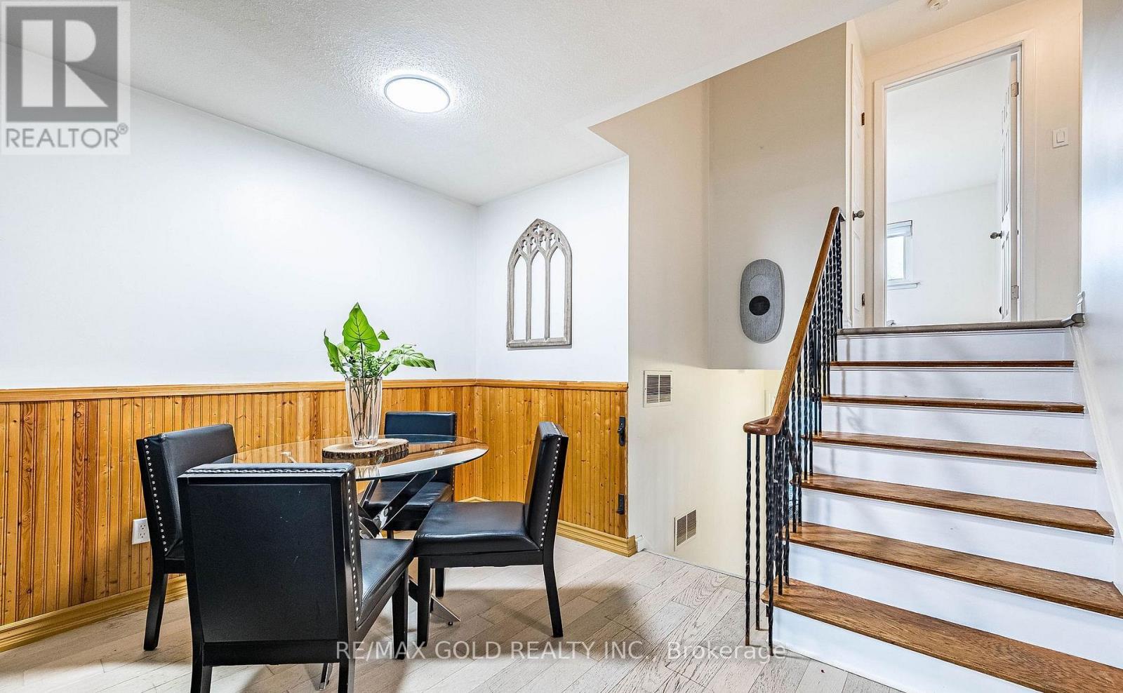 52 Garfield Crescent, Brampton, Ontario  L6V 1V8 - Photo 15 - W13428694
