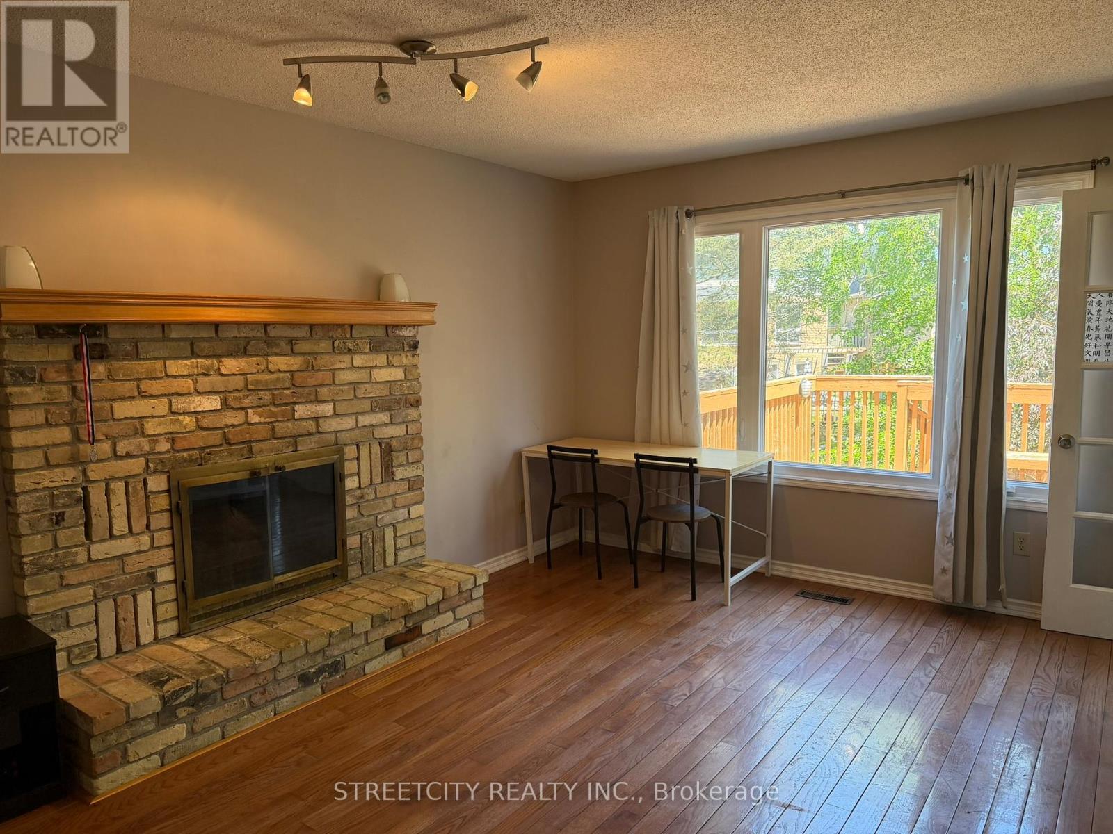 1004 Aldersbrook Road, London North, Ontario  N6G 4N5 - Photo 10 - X13428854