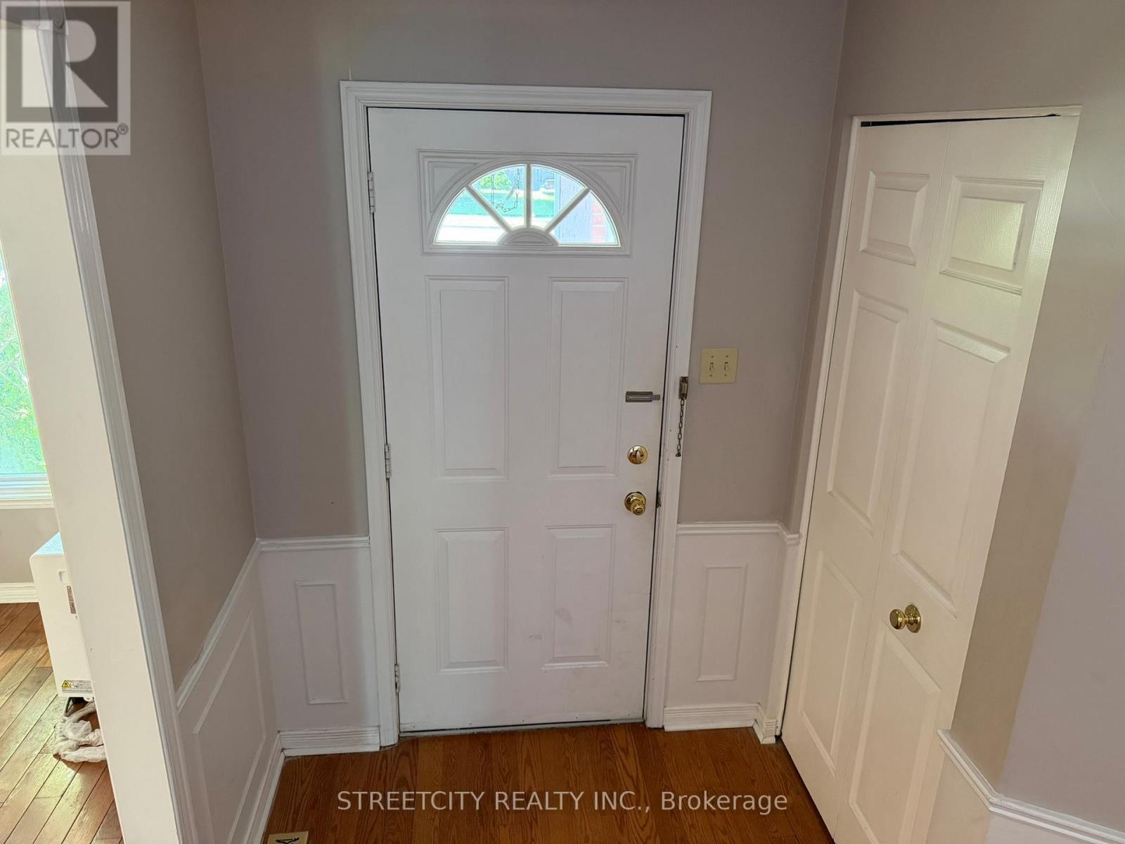 1004 Aldersbrook Road, London North, Ontario  N6G 4N5 - Photo 2 - X13428854