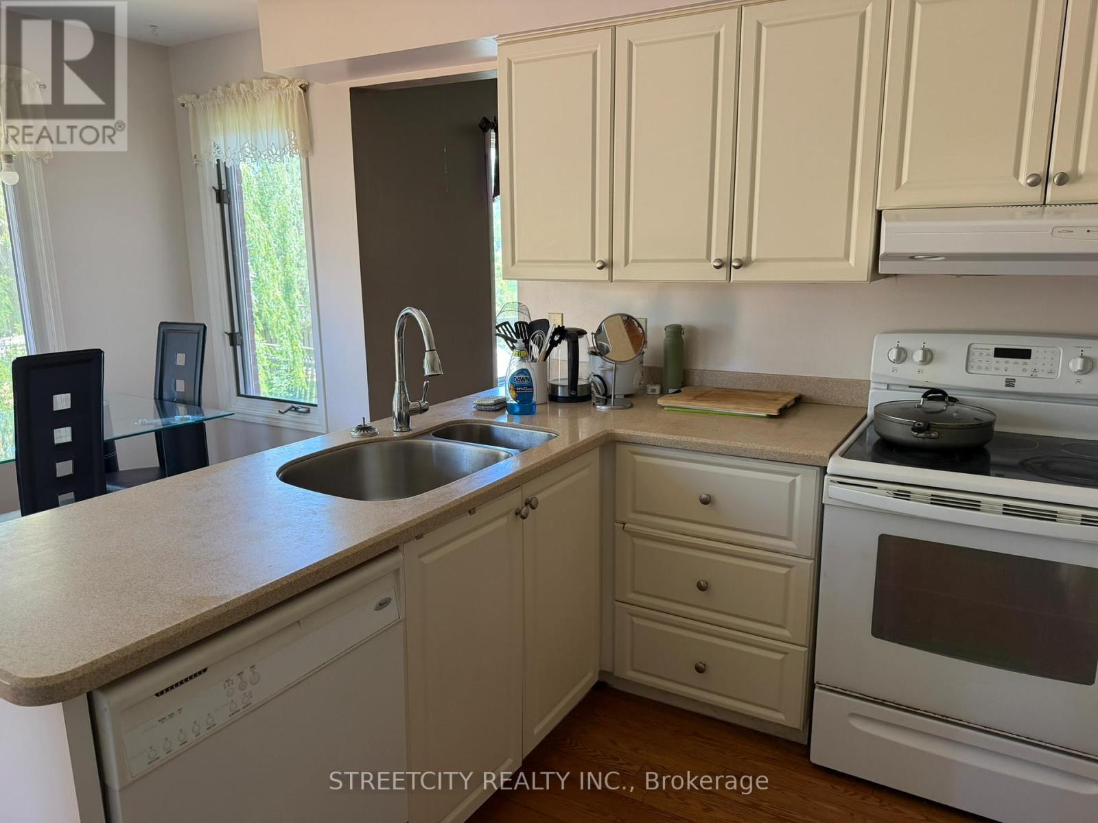 1004 Aldersbrook Road, London North, Ontario  N6G 4N5 - Photo 7 - X13428854