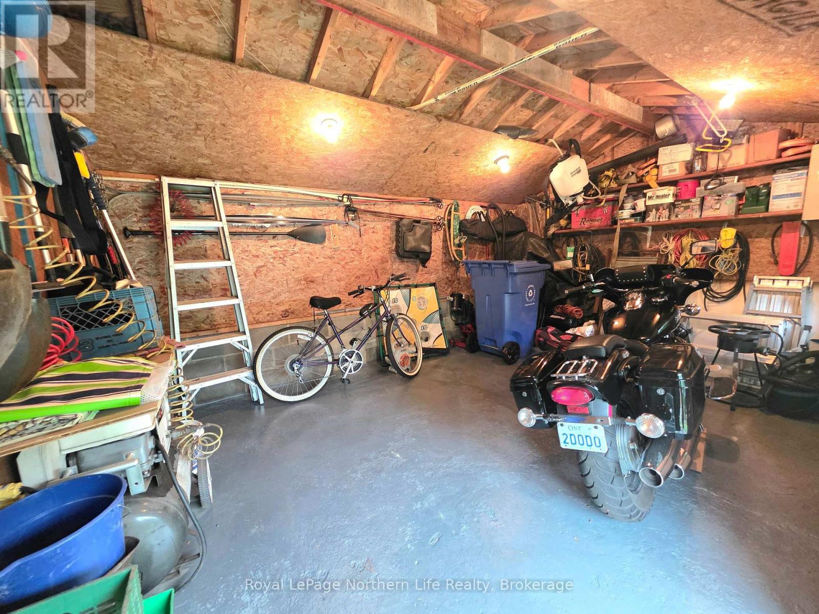 27 LITTLE DOWN LANE, North Bay, Ontario