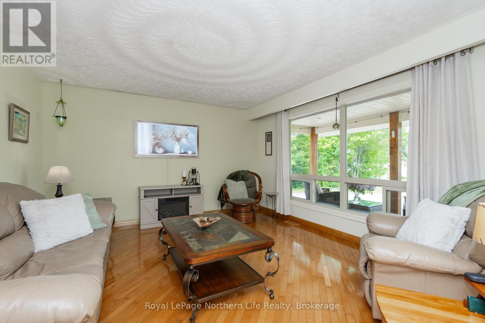 27 Little Down Lane, North Bay, Ontario  P1B 8G2 - Photo 8 - X13425356