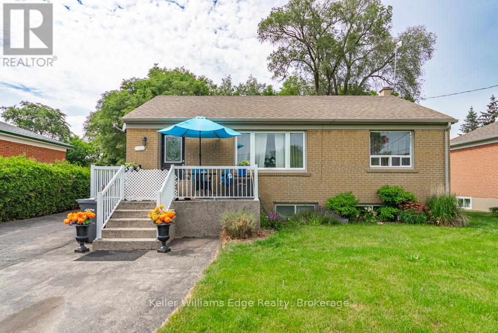 1025 PINEGROVE ROAD, Oakville, Ontario