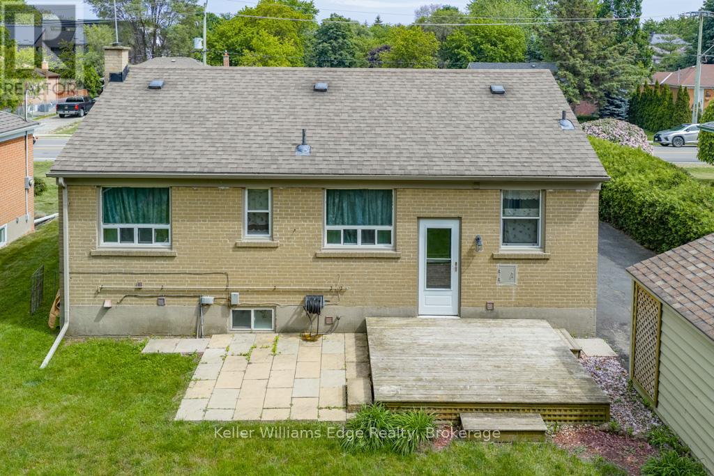 1025 Pinegrove Road, Oakville, Ontario  L6L 2W3 - Photo 19 - W13428712