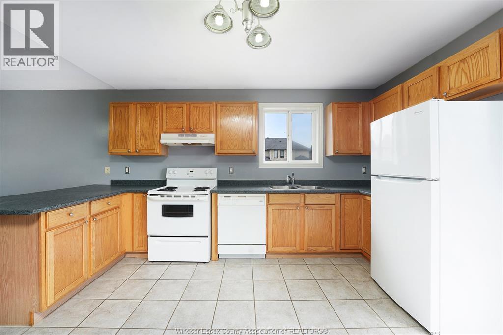 4134 Zurich, Windsor, Ontario  N9G 3E4 - Photo 11 - 26012788