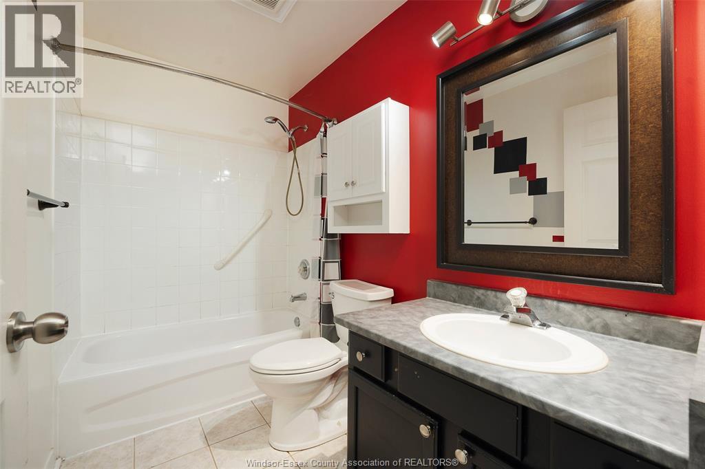 4134 Zurich, Windsor, Ontario  N9G 3E4 - Photo 19 - 26012788