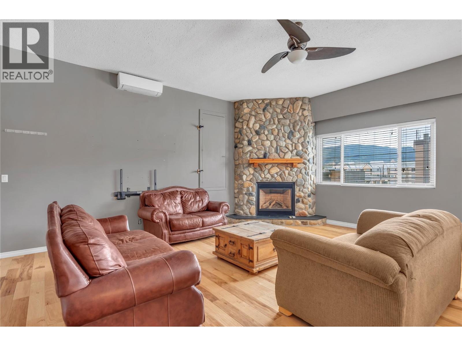 Listing image 51
