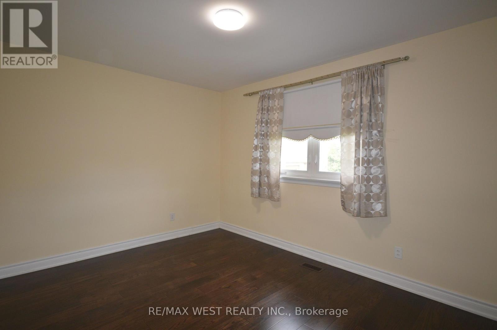 84 Kearney Drive, Toronto, Ontario  M9W 5J8 - Photo 11 - W13428710