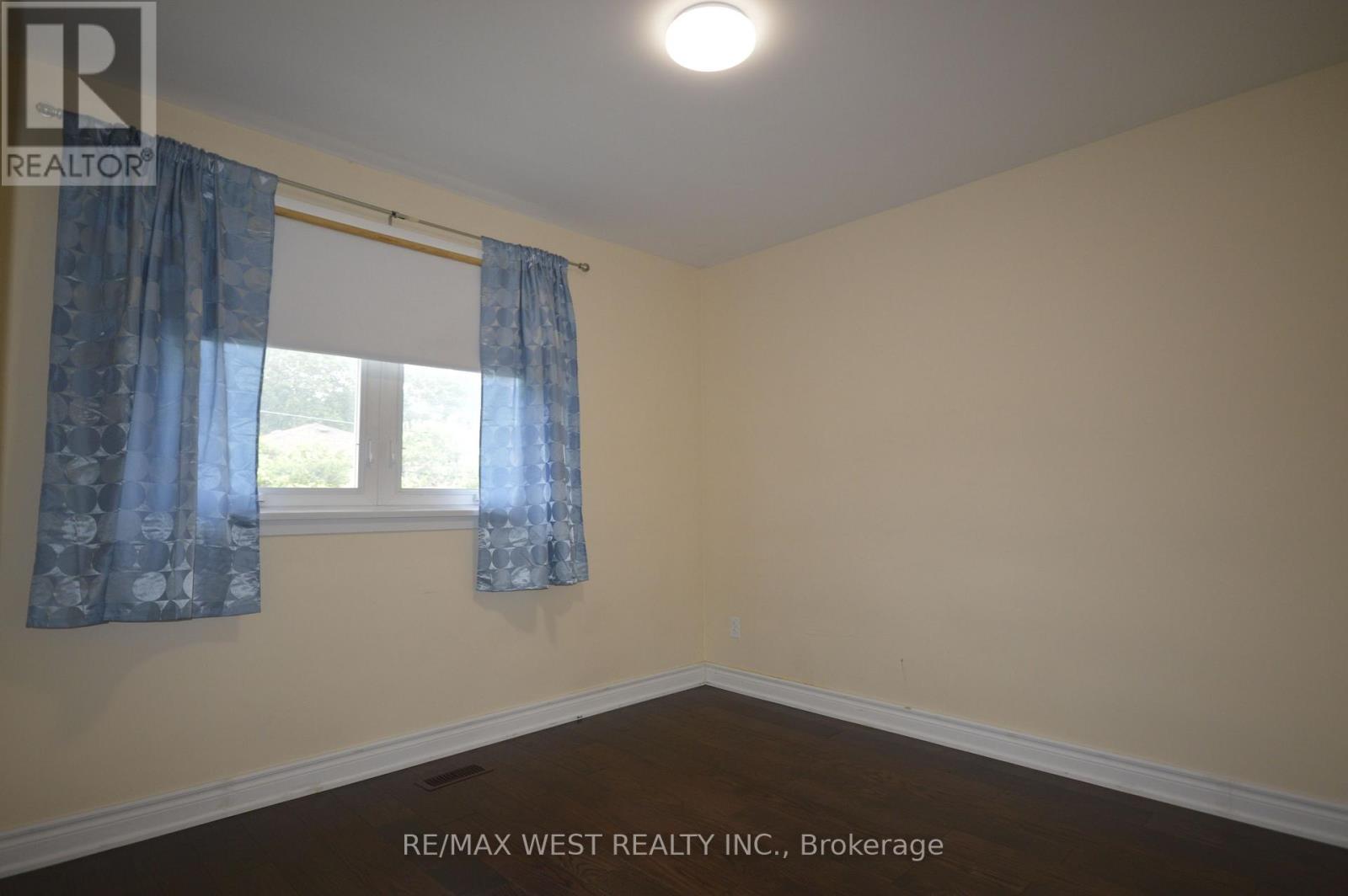 84 Kearney Drive, Toronto, Ontario  M9W 5J8 - Photo 13 - W13428710