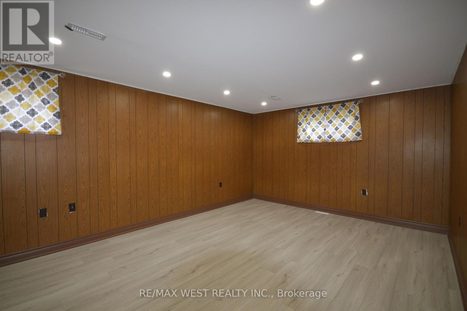 84 Kearney Drive, Toronto, Ontario  M9W 5J8 - Photo 16 - W13428710