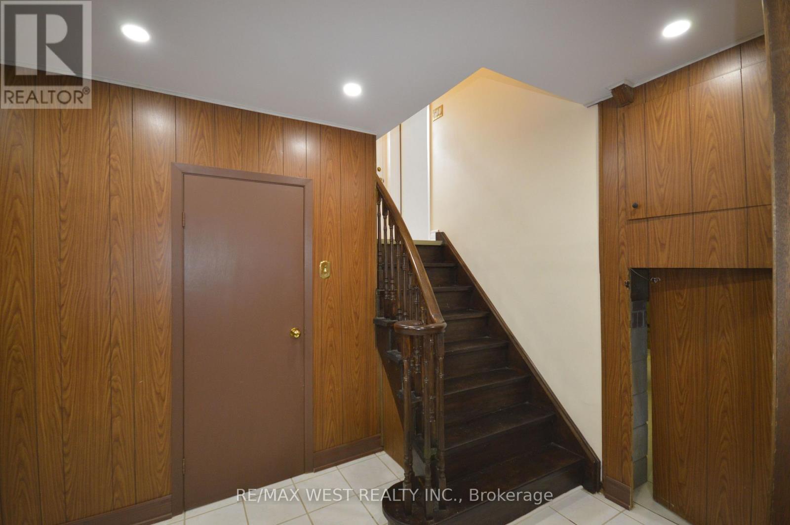 84 Kearney Drive, Toronto, Ontario  M9W 5J8 - Photo 18 - W13428710