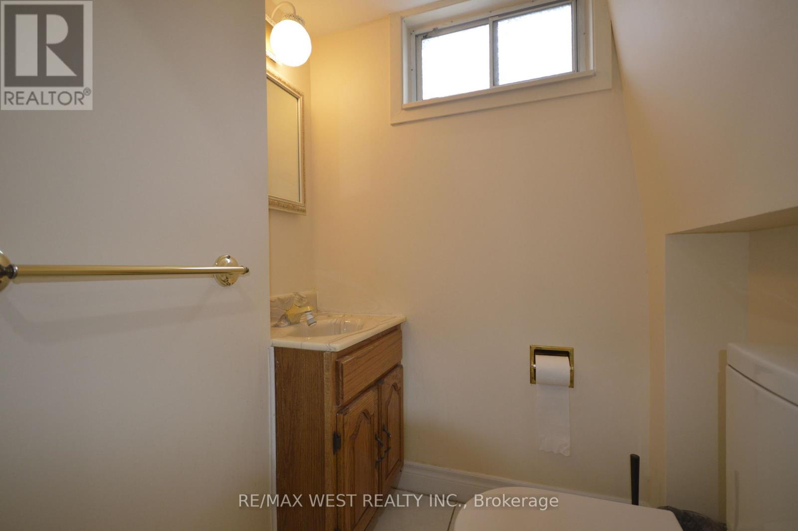84 Kearney Drive, Toronto, Ontario  M9W 5J8 - Photo 14 - W13428710
